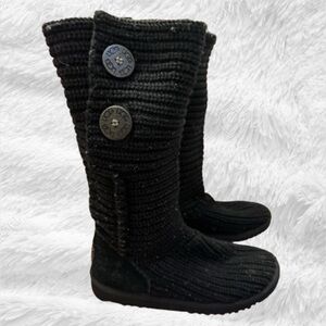 UGG Kids Classic Cardy Boot, black, size 4